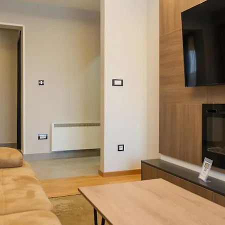 Golija Apartment *